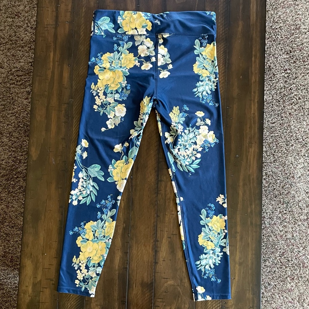 JoyLab leggings by Target - Picture 3 of 6